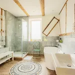 Ferienhaus- Gruppenunterkunft Mit Festsaal, Fruehstueck, Halbpension Extra Buchbar *
