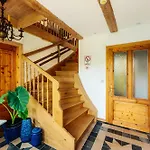 Ferienhaus- Gruppenunterkunft Mit Festsaal, Fruehstueck, Halbpension Extra Buchbar