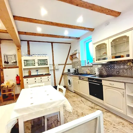 Ferienhaus- Gruppenunterkunft Mit Festsaal, Fruehstueck, Halbpension Extra Buchbar * 圣安德里斯伯格