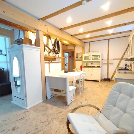 Ferienhaus- Gruppenunterkunft Mit Festsaal, Fruehstueck, Halbpension Extra Buchbar *
