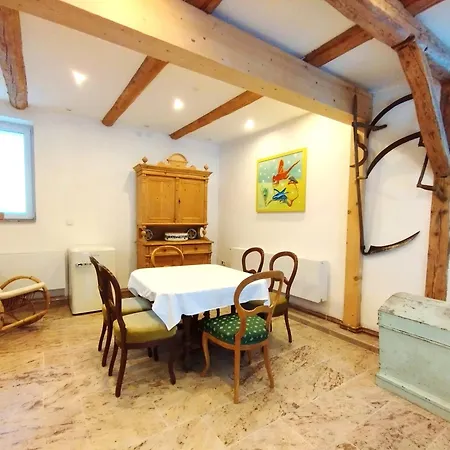 Apartamento Ferienhaus- Gruppenunterkunft Mit Festsaal, Fruehstueck, Halbpension Extra Buchbar *