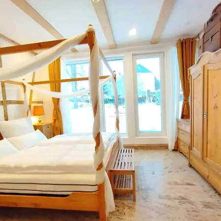 Ferienhaus- Gruppenunterkunft Mit Festsaal, Fruehstueck, Halbpension Extra Buchbar * 상트안드레스베르크