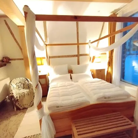 아파트 Ferienhaus- Gruppenunterkunft Mit Festsaal, Fruehstueck, Halbpension Extra Buchbar *