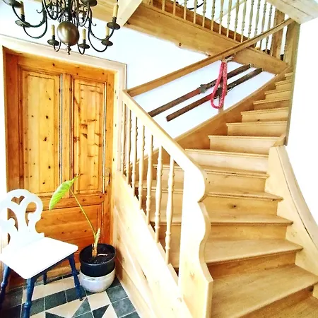 Ferienhaus- Luxus Resime Bis 7 Personen *