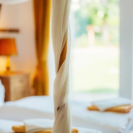 아파트 Ferienhaus- Gruppenunterkunft Mit Festsaal, Fruehstueck, Halbpension Extra Buchbar