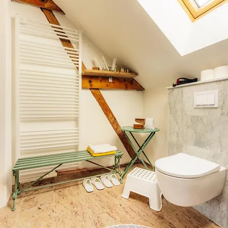 Ferienhaus- Gruppenunterkunft Mit Festsaal, Fruehstueck, Halbpension Extra Buchbar 公寓