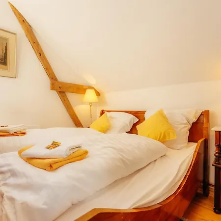 Ferienhaus- Gruppenunterkunft Mit Festsaal, Fruehstueck, Halbpension Extra Buchbar 圣安德里斯伯格