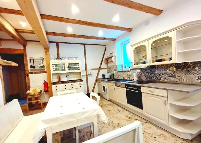 Ferienhaus- Gruppenunterkunft Mit Festsaal, Fruehstueck, Halbpension Extra Buchbar * 圣安德里斯伯格