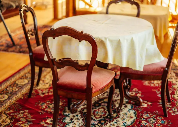 Ferienhaus- Gruppenunterkunft Mit Festsaal, Fruehstueck, Halbpension Extra Buchbar *