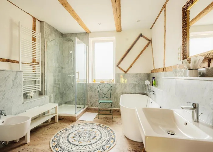 Ferienhaus- Gruppenunterkunft Mit Festsaal, Fruehstueck, Halbpension Extra Buchbar *