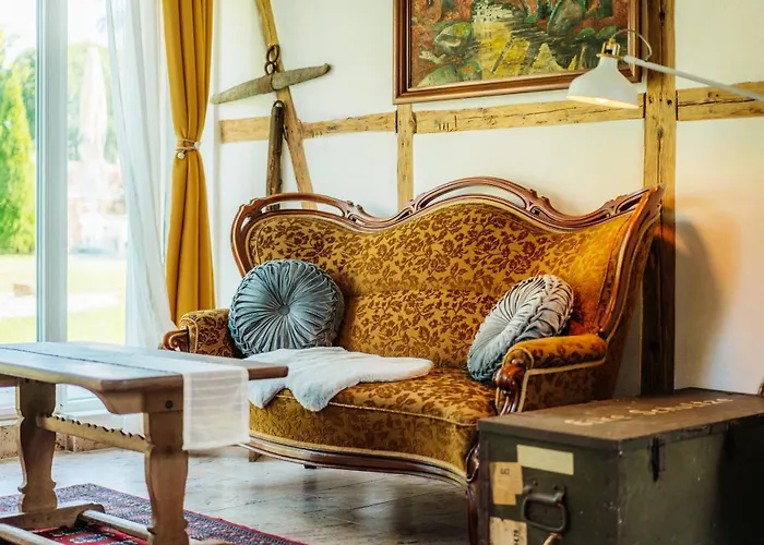 Ferienhaus- Gruppenunterkunft Mit Festsaal, Fruehstueck, Halbpension Extra Buchbar 圣安德里斯伯格